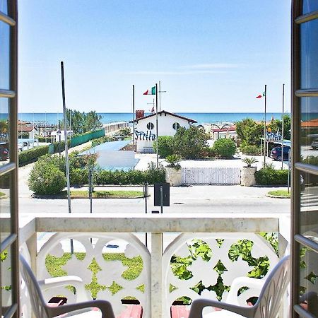Hotel Poseidon Марина-ді-П'єтразанта Екстер'єр фото