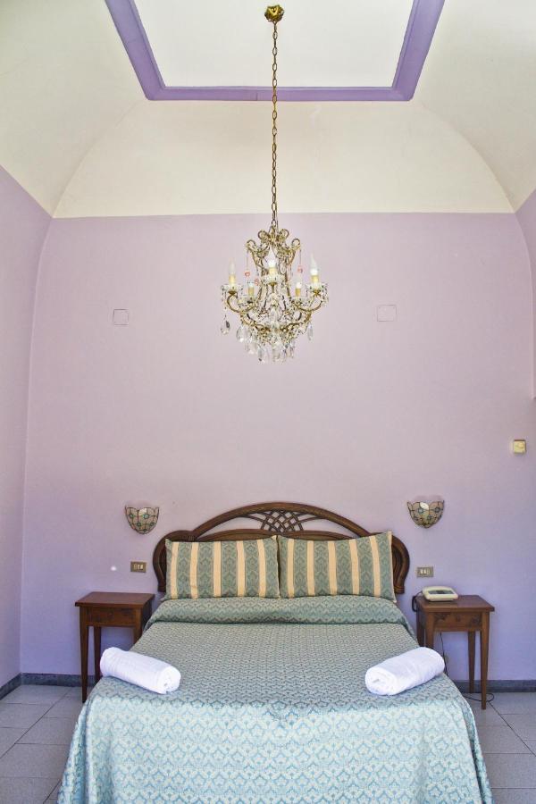 Hotel Poseidon Марина-ді-П'єтразанта Екстер'єр фото
